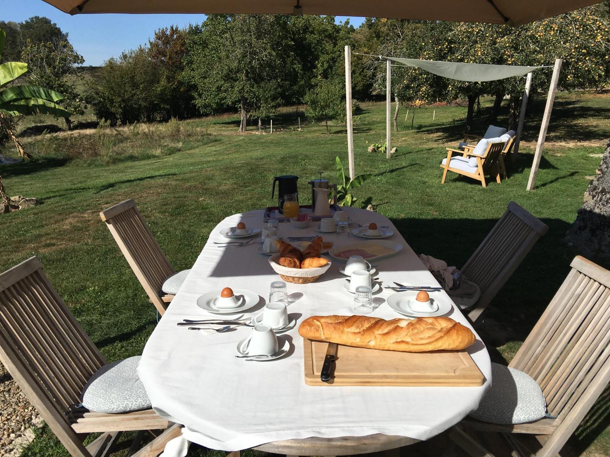 La Mirabelle Bed and Breakfast Saint-Pierre-de-Fursac Eksteriør billede